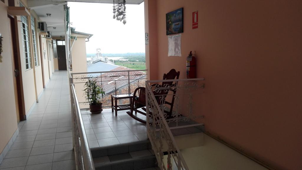 Hostal El Colibri Икитос Экстерьер фото