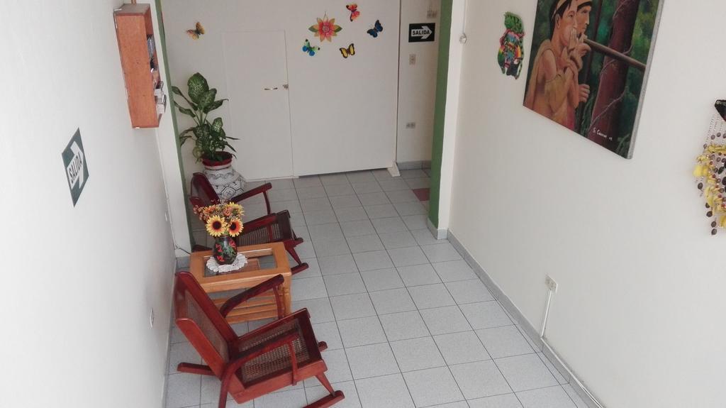 Hostal El Colibri Икитос Экстерьер фото