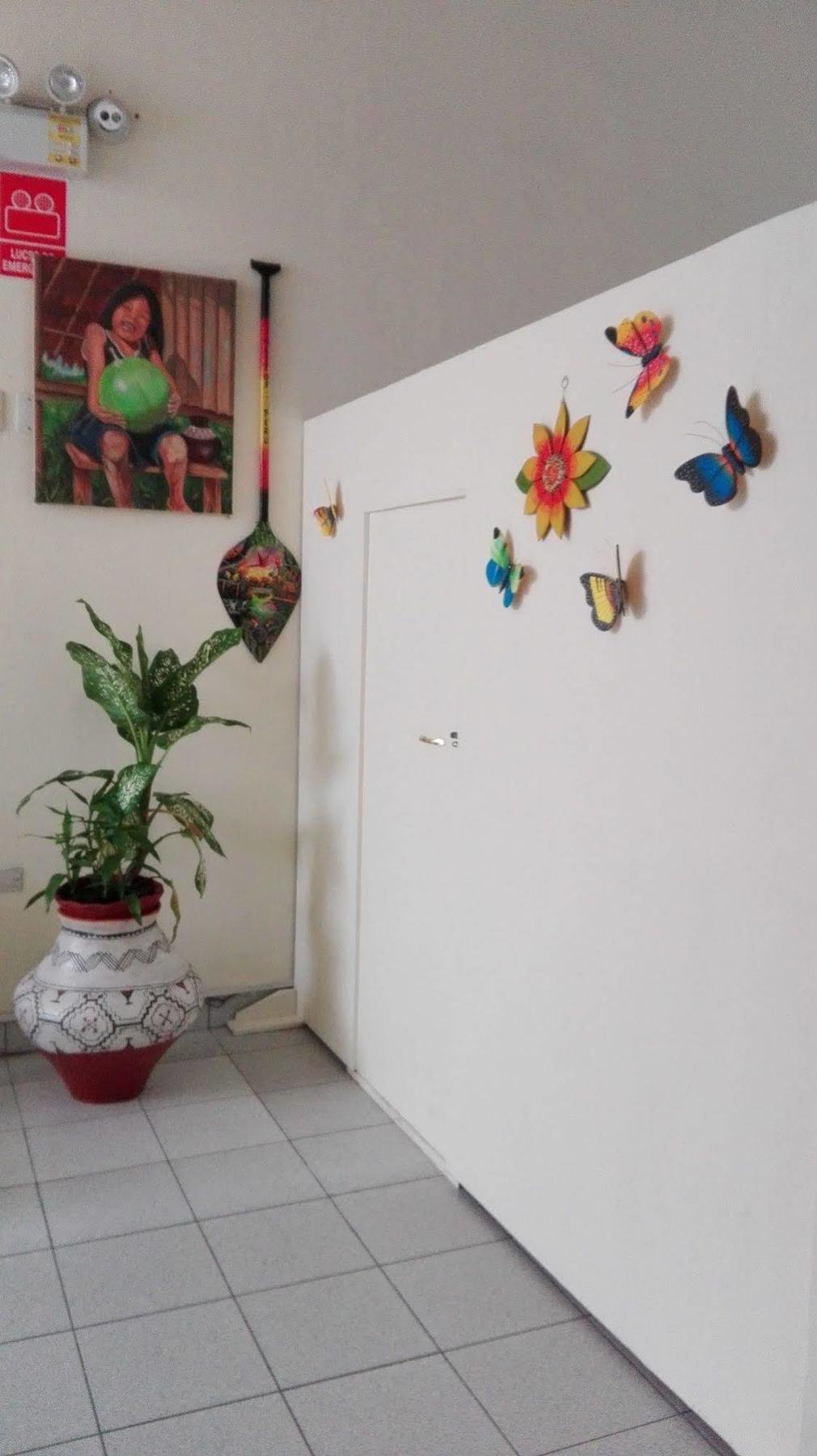 Hostal El Colibri Икитос Экстерьер фото